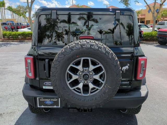 Photo of 2025 Shadow Black Ford Bronco