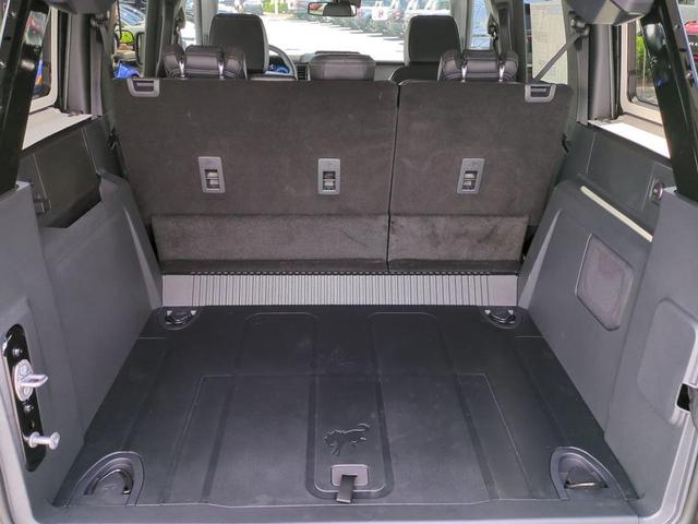 Photo of 2025 Shadow Black Ford Bronco