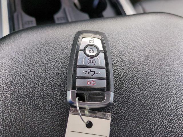 Photo of 2023 Oxford White Ford F-350