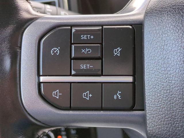 Photo of 2023 Oxford White Ford F-350