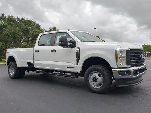 Photo of 2025 Oxford White Ford F-350