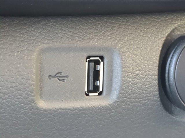Photo of 2025 Oxford White Ford Transit-250