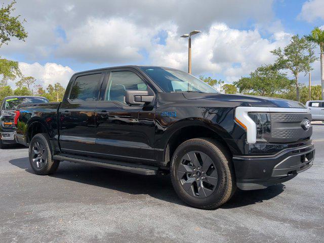 Photo of 2025 Agate Black Metallic Ford F-150 Lightning