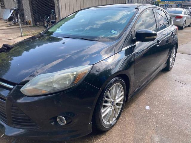 Photo of 2014 Tuxedo Black Metallic Ford Focus