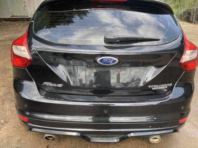 Photo of 2014 Tuxedo Black Metallic Ford Focus