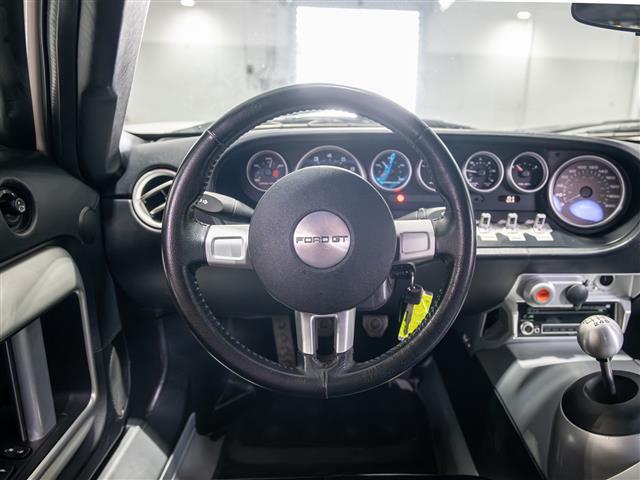 Photo of 2005 Centennial White Clearcoat Ford GT