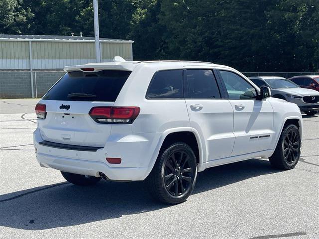 Photo of 2020 Bright White Clearcoat Jeep Grand Cherokee