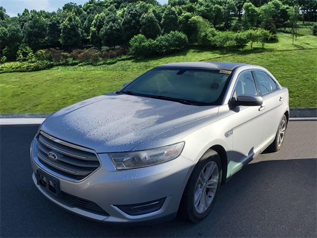 2014 Ford Taurus