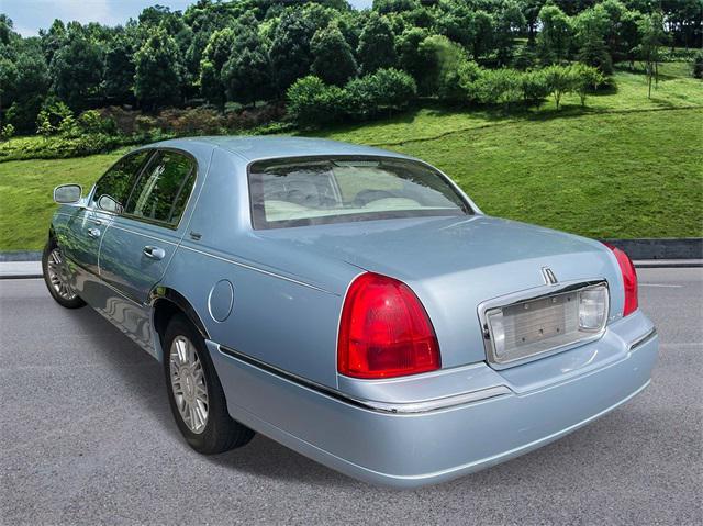 2009 Lincoln Town Car