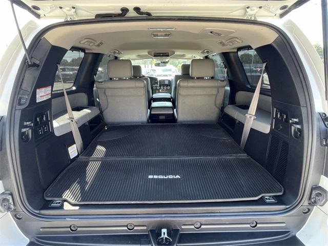 Photo of 2021 Blizzard Pearl Toyota Sequoia