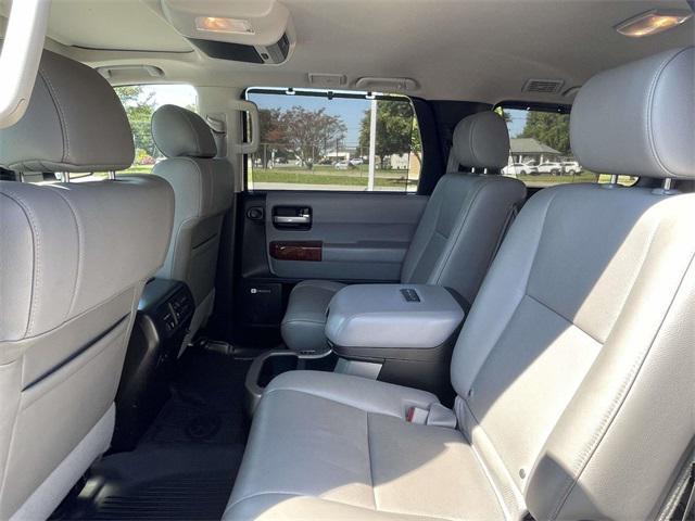 Photo of 2021 Blizzard Pearl Toyota Sequoia