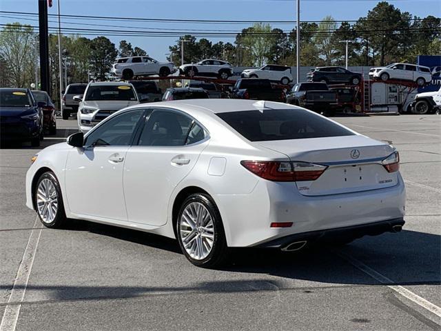 Photo of 2016 Eminent White Pearl Lexus ES 350