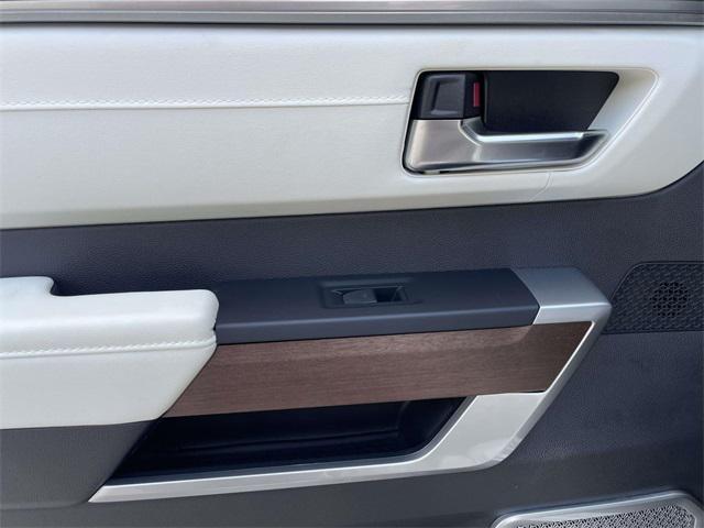 Photo of 2024 Wind Chill Pearl Toyota Sequoia