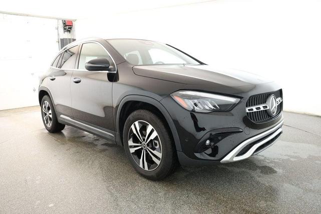 Photo of 2024 Night Black Mercedes-Benz GLA 250