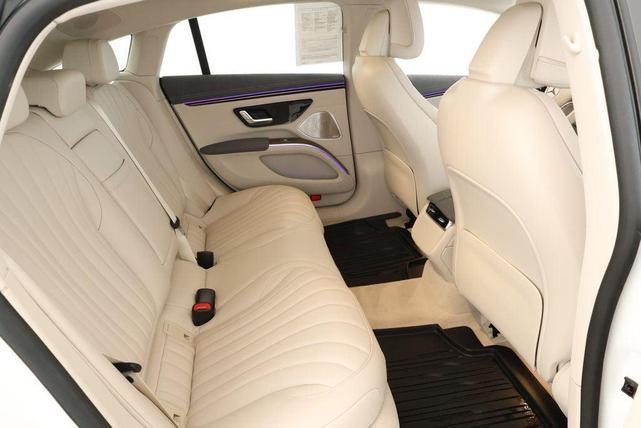 Photo of 2023 Polar White Mercedes-Benz EQS 450