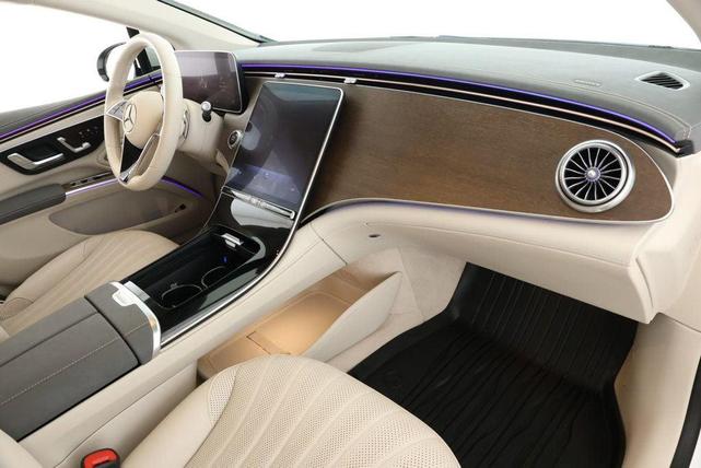 Photo of 2023 Polar White Mercedes-Benz EQS 450