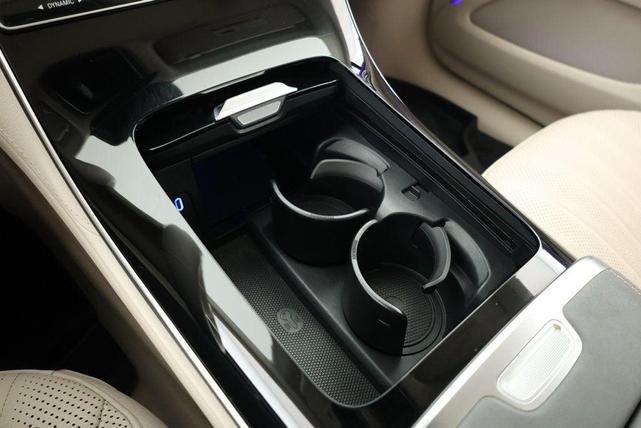 Photo of 2023 Polar White Mercedes-Benz EQS 450