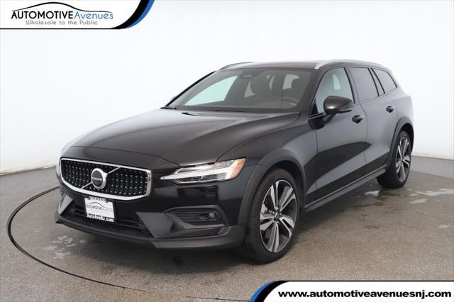 2023 Volvo V60 Cross Country