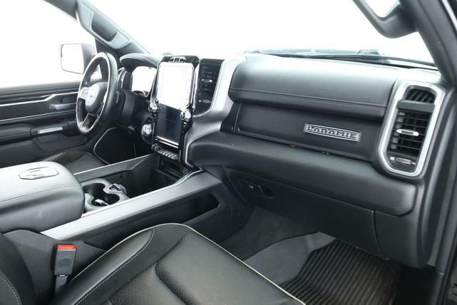 Photo of 2022 Diamond Black Crystal Pearlcoat RAM 1500