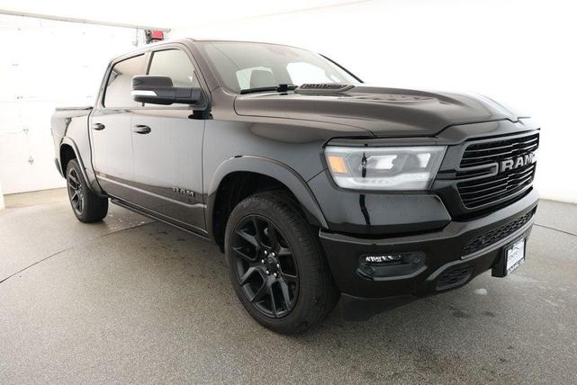 Photo of 2022 Diamond Black Crystal Pearlcoat RAM 1500