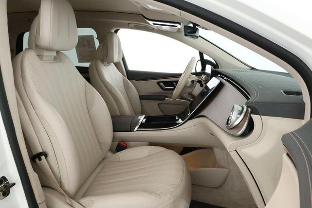 Photo of 2023 Polar White Mercedes-Benz EQS 450