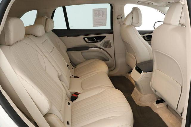 Photo of 2023 Polar White Mercedes-Benz EQS 450
