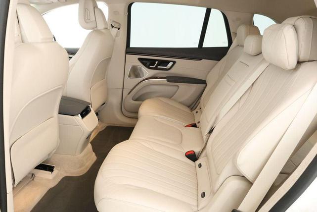 Photo of 2023 Polar White Mercedes-Benz EQS 450