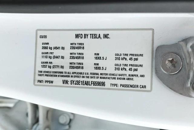 Photo of 2020 Pearl White Multi-Coat Tesla Model 3