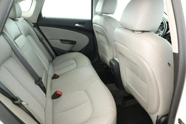 Photo of 2012 White Diamond Tricoat Buick Verano