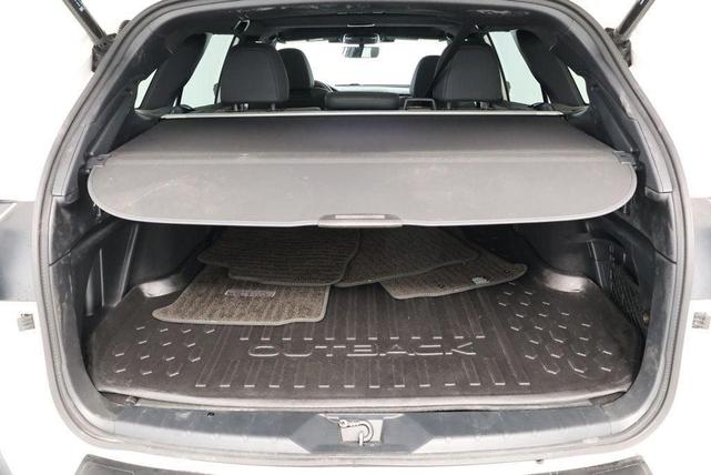 Photo of 2023 Crystal White Pearl Subaru Outback