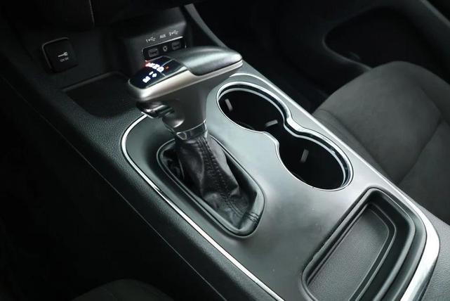 Photo of 2018 Blu By You Pearlcoat Dodge Durango