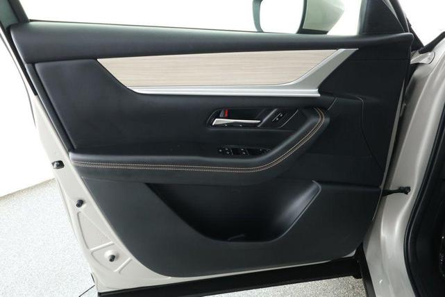 Photo of 2024 Platinum Quartz Mazda CX-90
