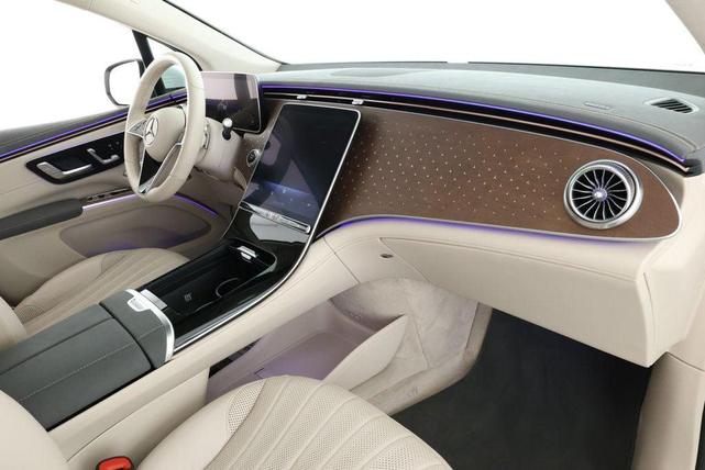 Photo of 2023 Polar White Mercedes-Benz EQS 450