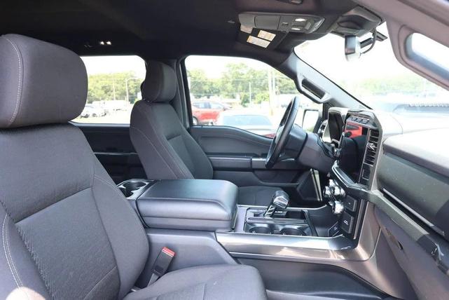 Photo of 2024 Ocean Blue Kia EV9