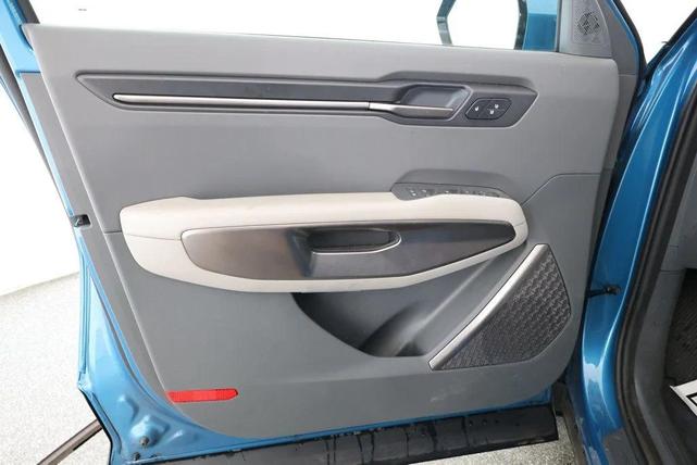 Photo of 2024 Ocean Blue Kia EV9