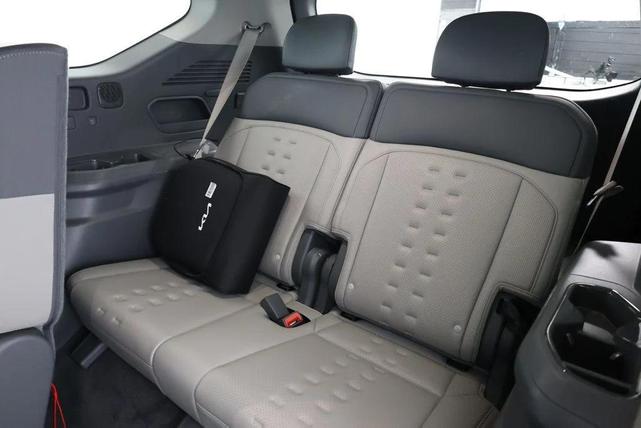 Photo of 2024 Ocean Blue Kia EV9