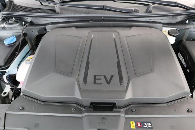 Photo of 2025 Ecotronic Gray Matte Hyundai IONIQ 5