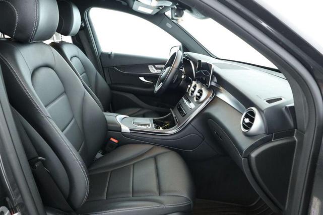 Photo of 2022 Graphite Grey Metallic Mercedes-Benz GLC 300