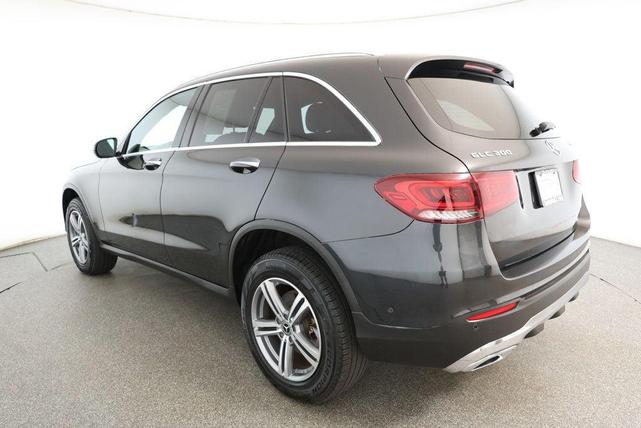 Photo of 2022 Graphite Grey Metallic Mercedes-Benz GLC 300