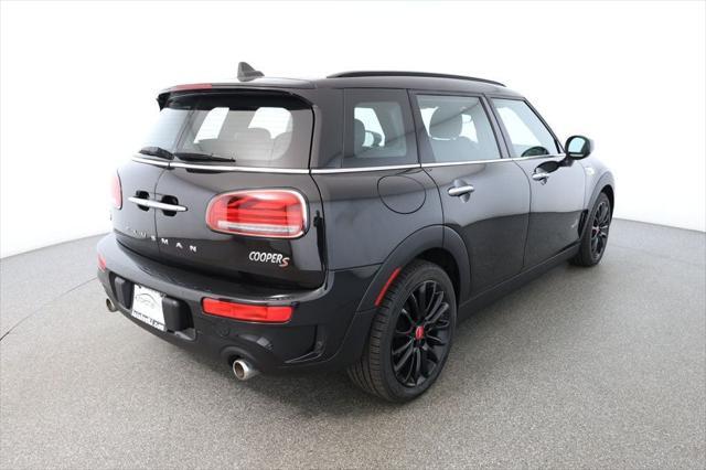 Photo of 2020 Midnight Black Metallic MINI Clubman