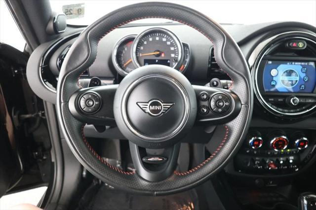 Photo of 2020 Midnight Black Metallic MINI Clubman
