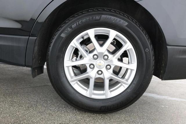 Photo of 2023 Mosaic Black Metallic Chevrolet Equinox