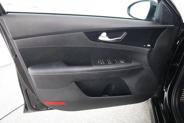 Photo of 2023 Aurora Black Kia Forte