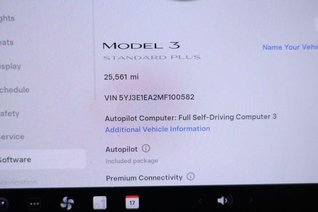 Photo of 2021 Pearl White Multi-Coat Tesla Model 3