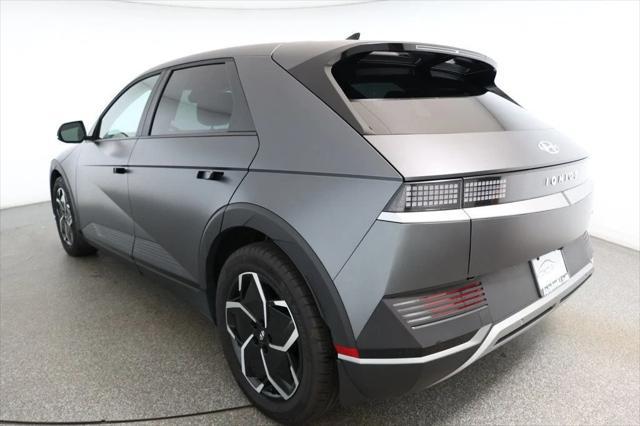 Photo of 2023 Shooting Star (Matte Gray) Hyundai IONIQ 5