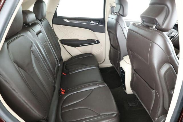 Photo of 2019 BURGUNDY VELVET MET TINTED CC Lincoln MKC