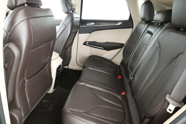 Photo of 2019 BURGUNDY VELVET MET TINTED CC Lincoln MKC