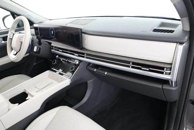 Photo of 2024 Hampton Gray Hyundai SANTA FE