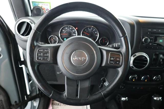 Photo of 2014 Anvil Clear Coat Jeep Wrangler Unlimited