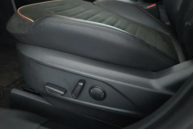 Photo of 2023 VAPOR BLUE METALLIC Ford Mustang Mach-E